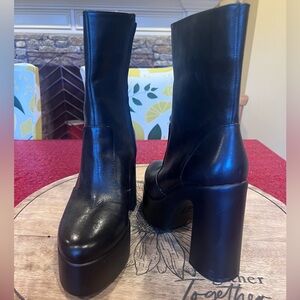 GB Gianni Bianni real black leather platform ankle boots 8.5 nwt
